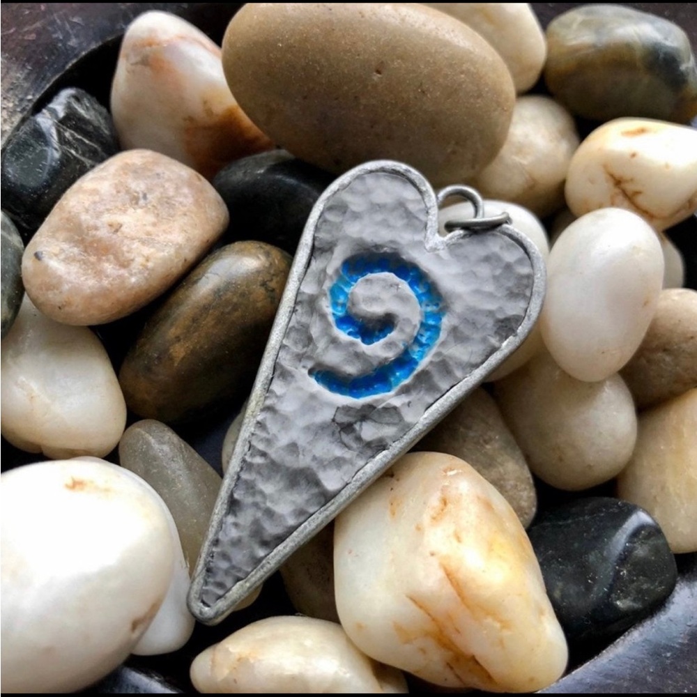 Hearthstone pendant necklace
